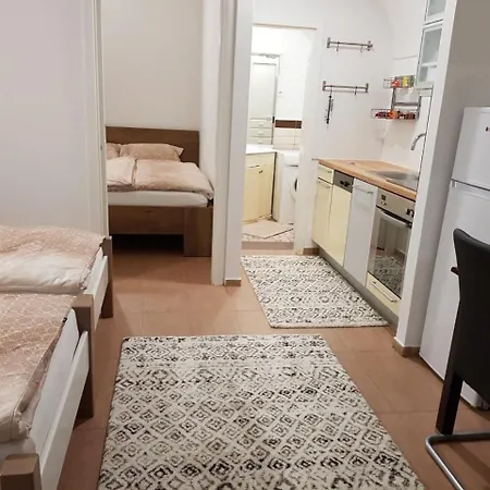 Studio Sisters3 4 Apartment